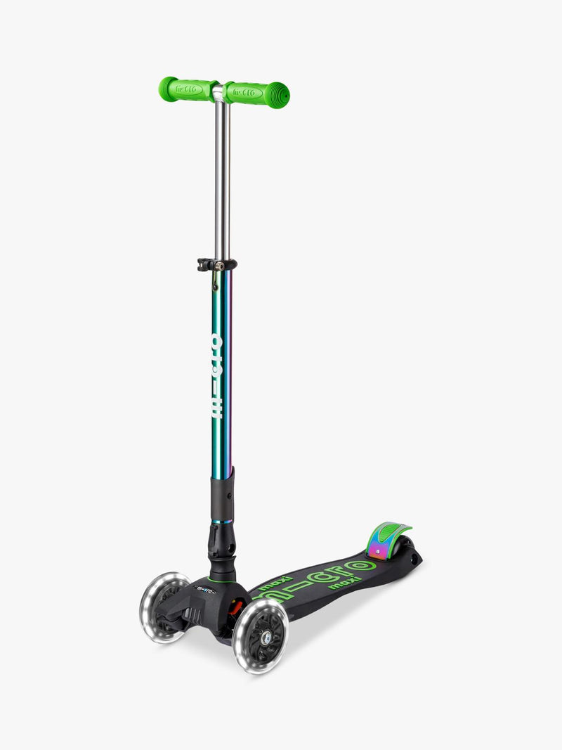 Micro Scooters Maxi Micro foldable LED scooter (British brand)