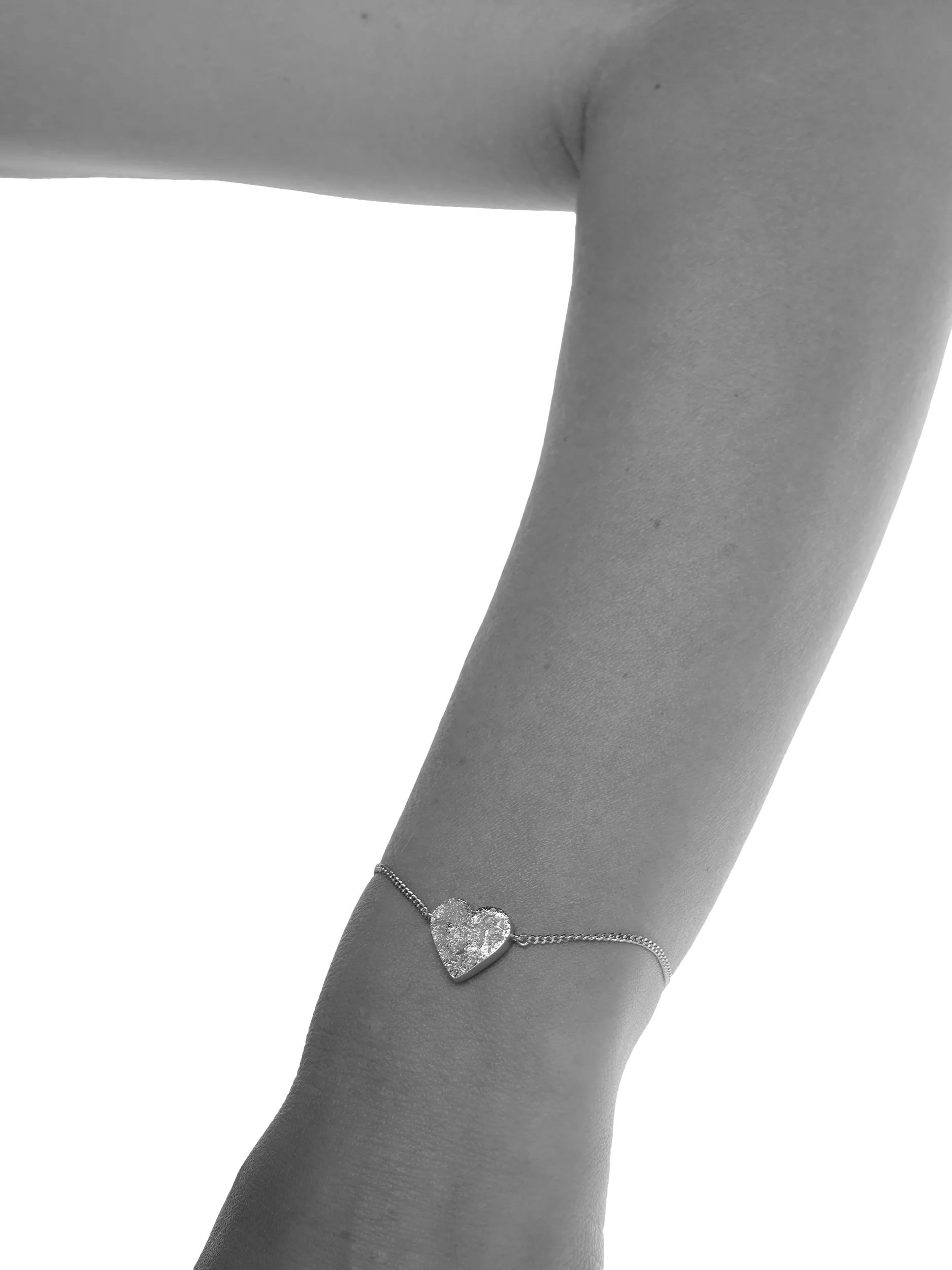 TUTTI heart pendant bracelet in silver with engravable heart (British brand)