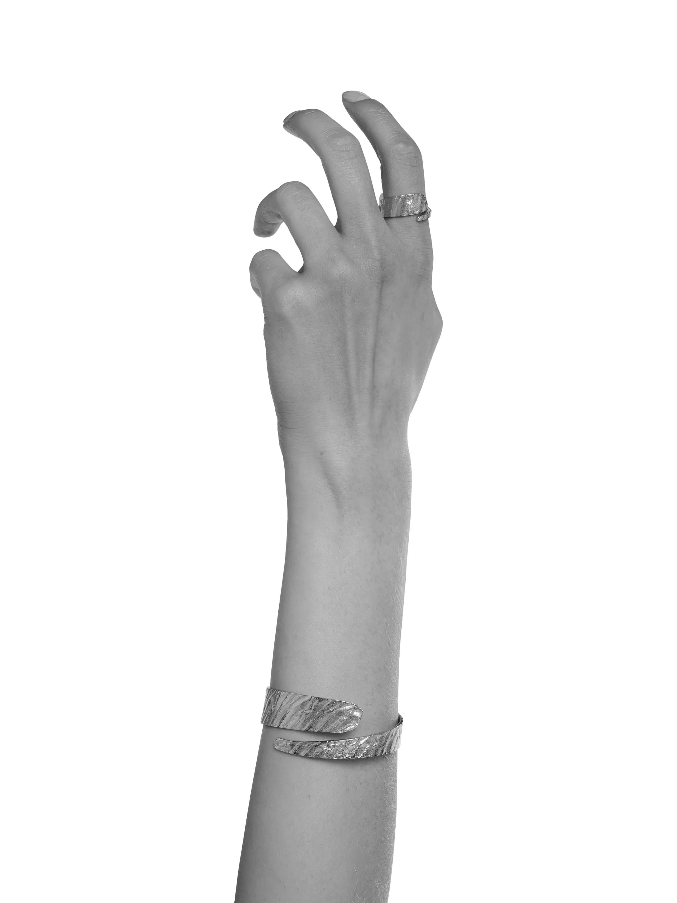 TUTTI textured wrap bangle silver, UK version