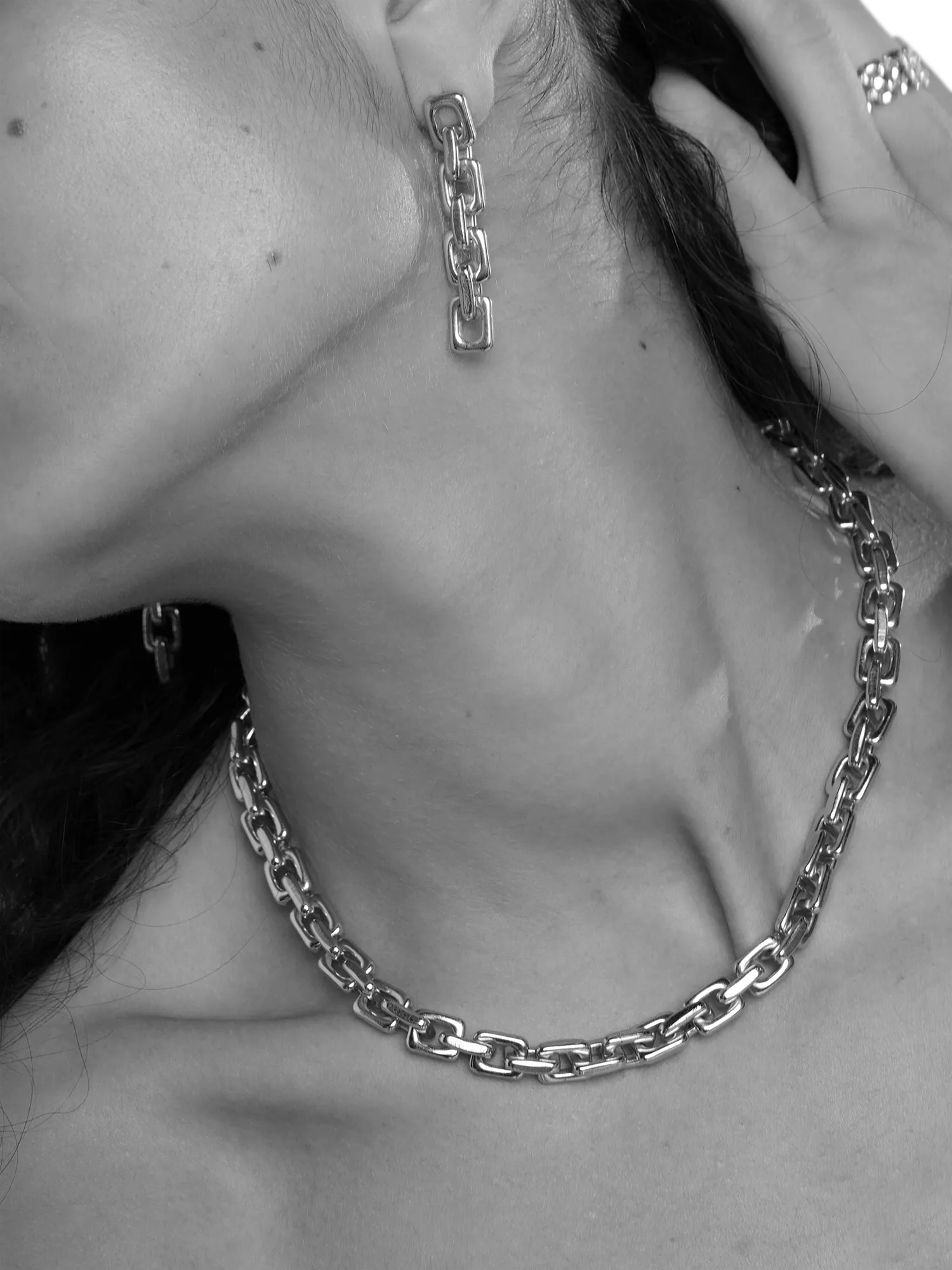 TUTTI chunky square link chain necklace 45cm (British brand)