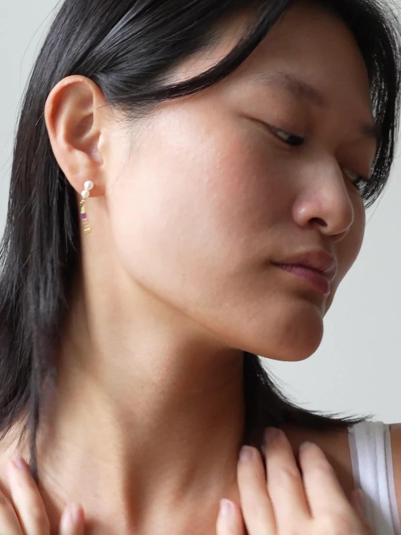 ENAMEL Copenhagen pearl drop earrings with freshwater pearls, UK version