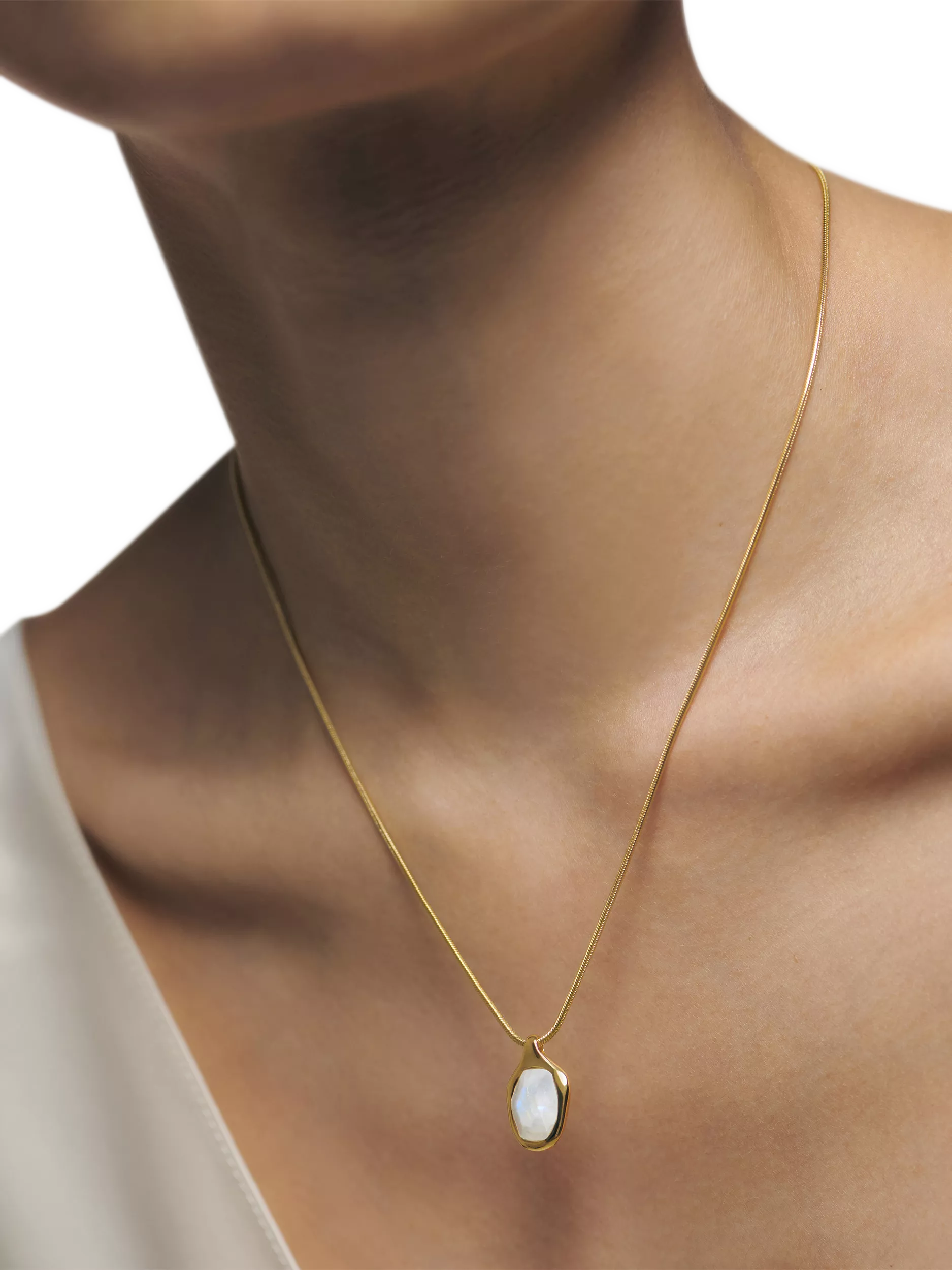 Monica Vinader moonstone necklace gold vermeil, UK version