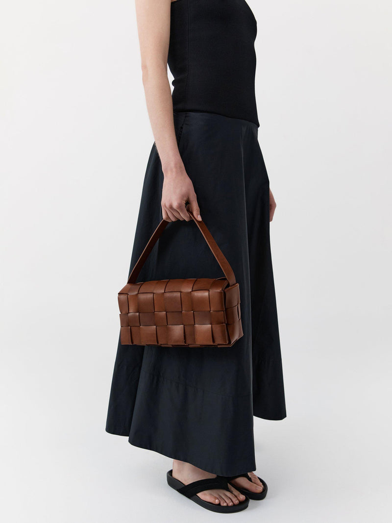 St. Agni Woven Envelope Slim Leather Tote Bag chestnut (British brand)