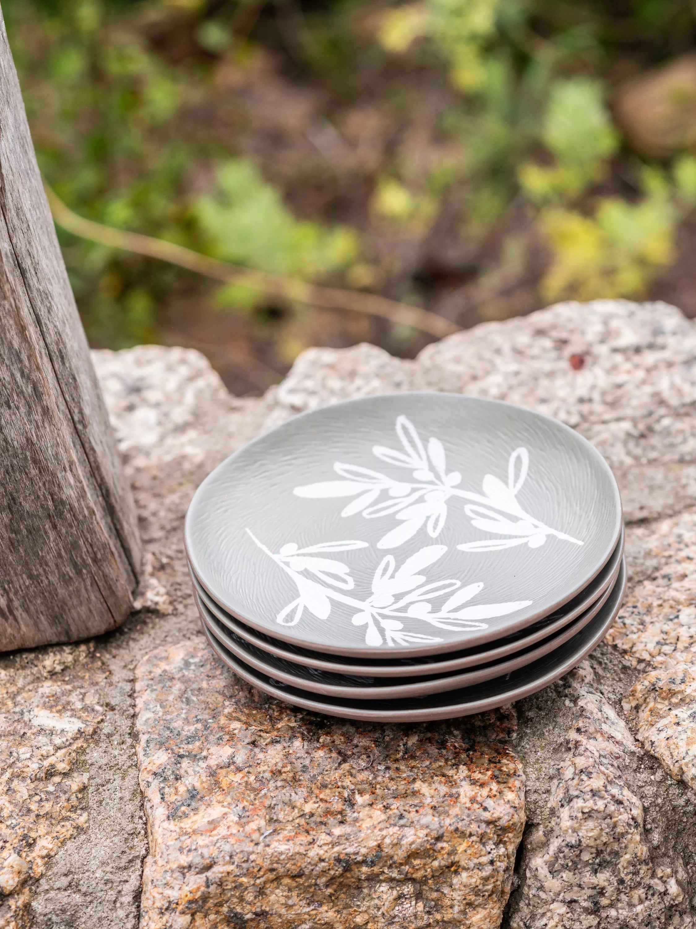 PurerHome x Eden Project olives stoneware side plate 16cm green, imported from the UK