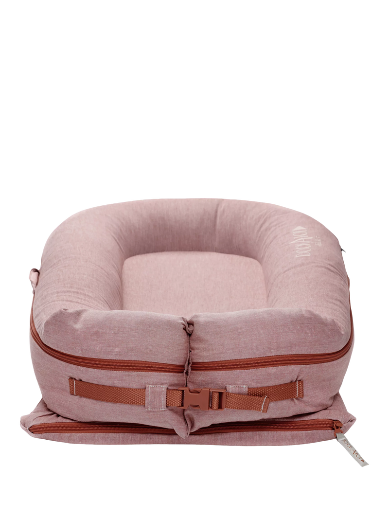DockATot Deluxe+ baby pod Pink - British product