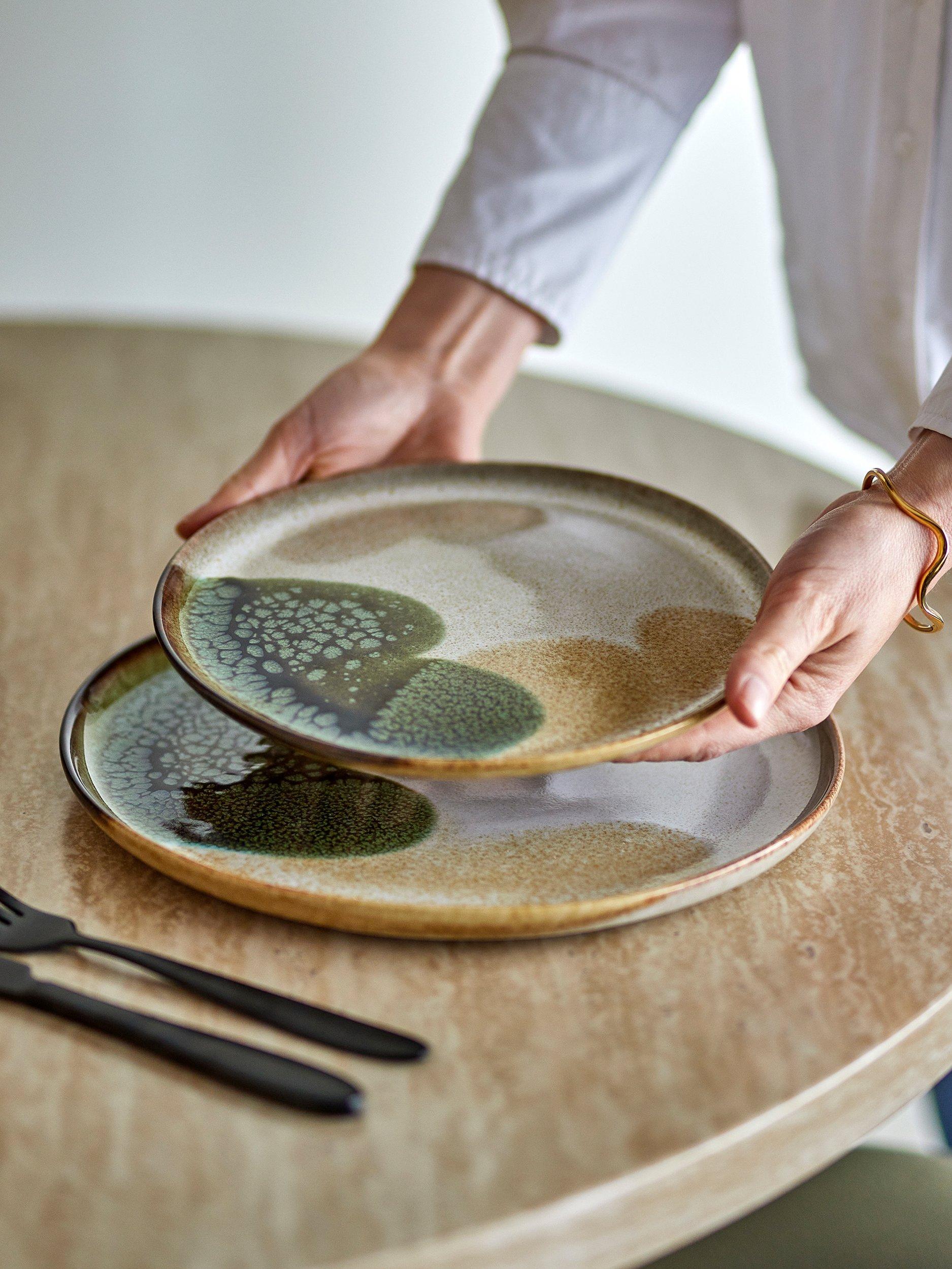 Bloomingville stoneware side plate green 22cm, imported from the UK