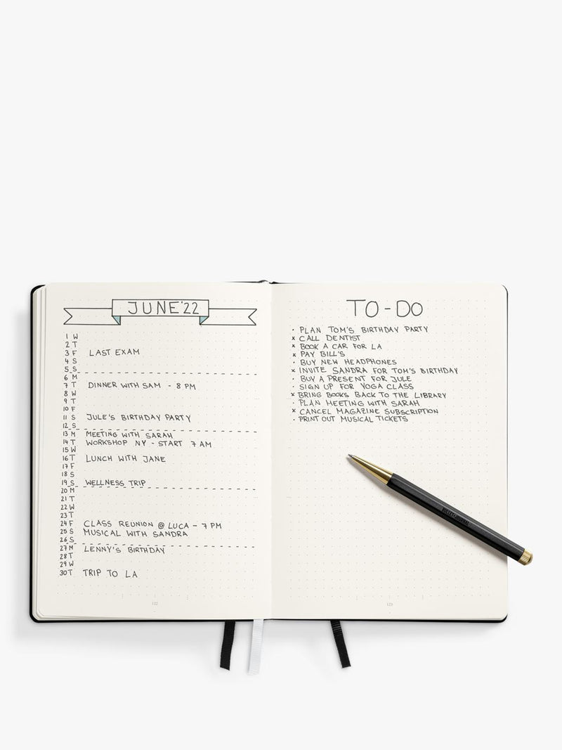 LEUCHTTURM1917 B5 plain hardcover notebook, imported from the UK