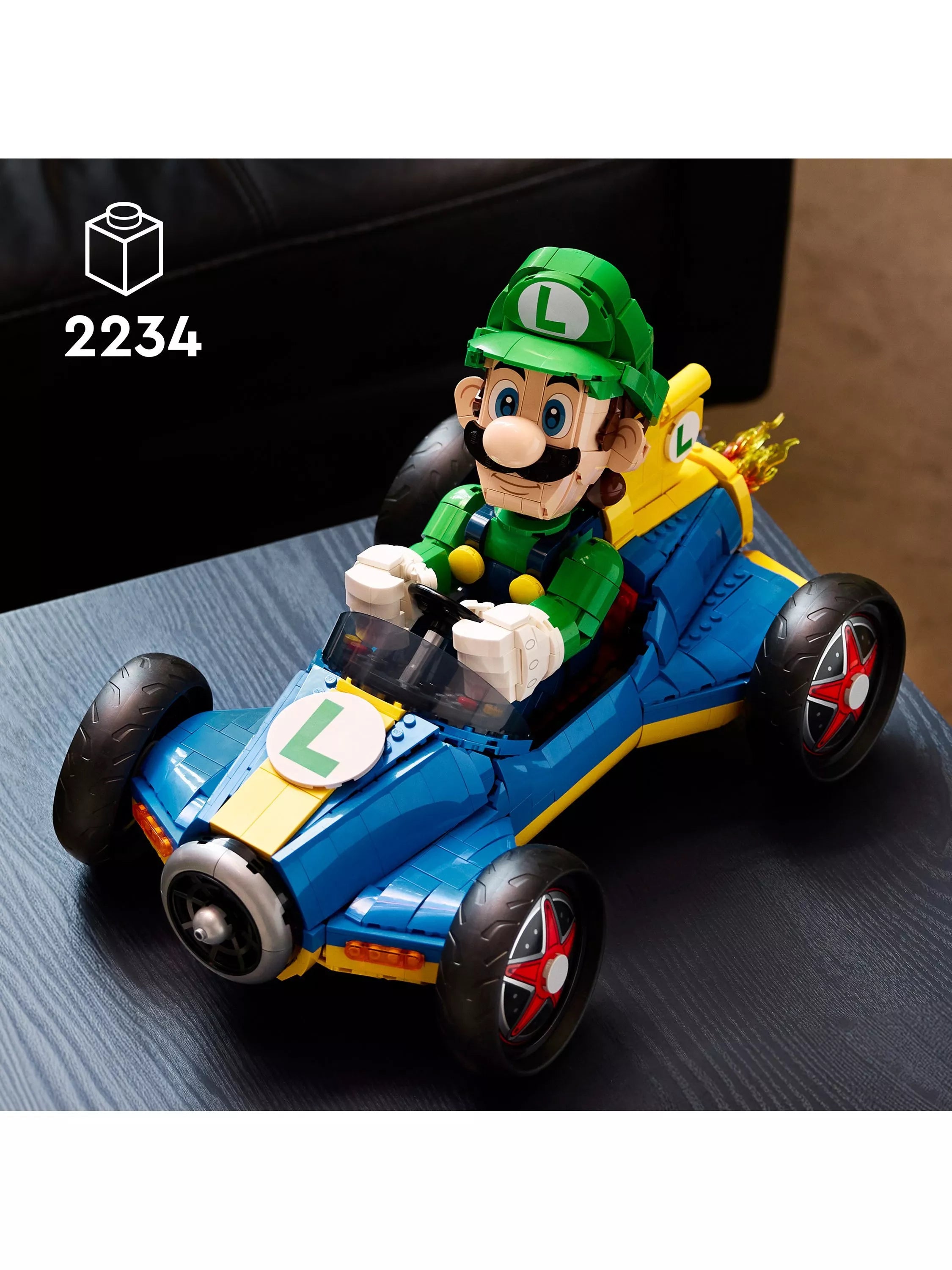 LEGO building toy Luigi & Mach 8 2234 pieces - British product