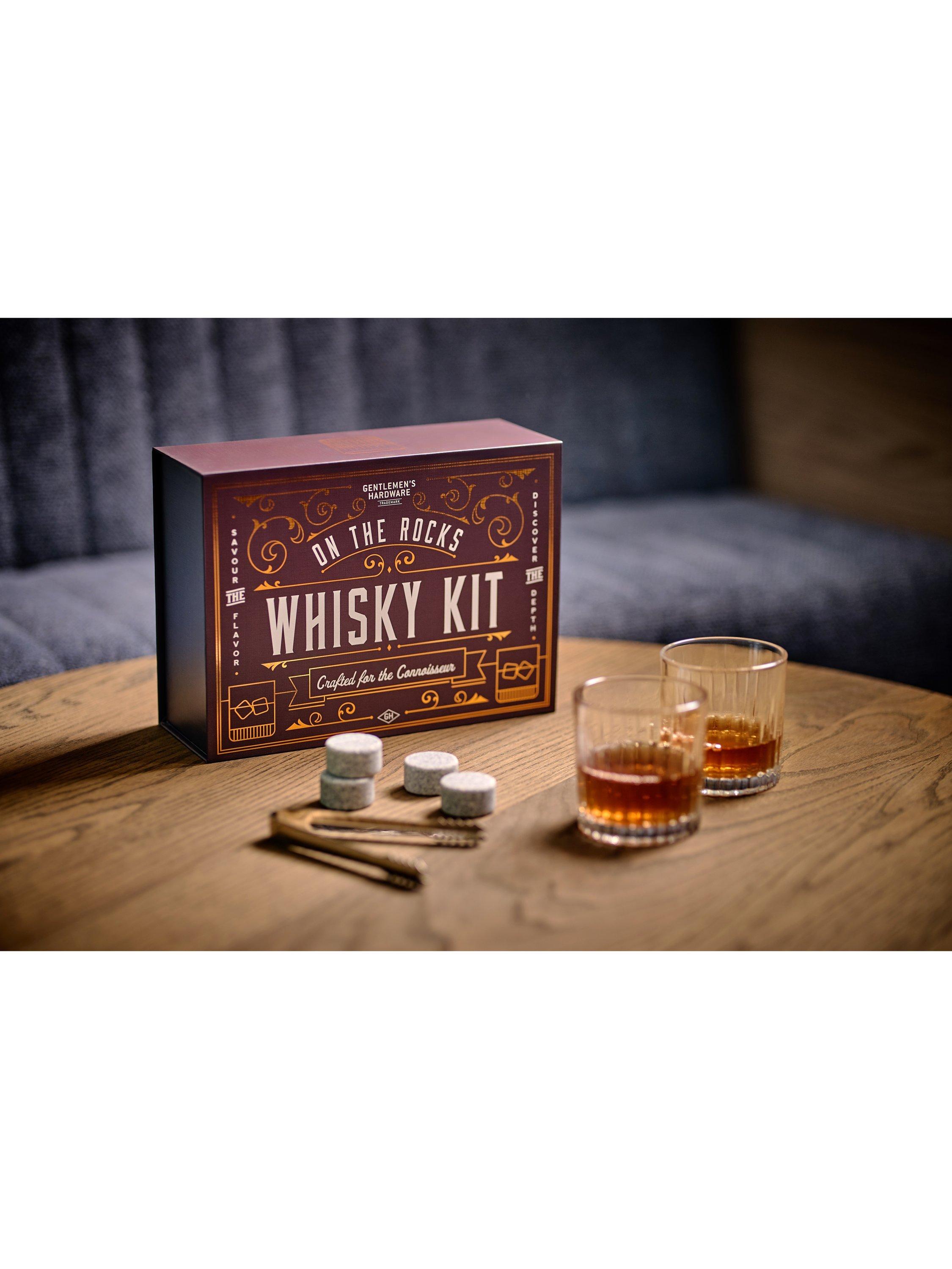 Gentlemen's Hardware whisky kit with tumblers and granite stones - British product