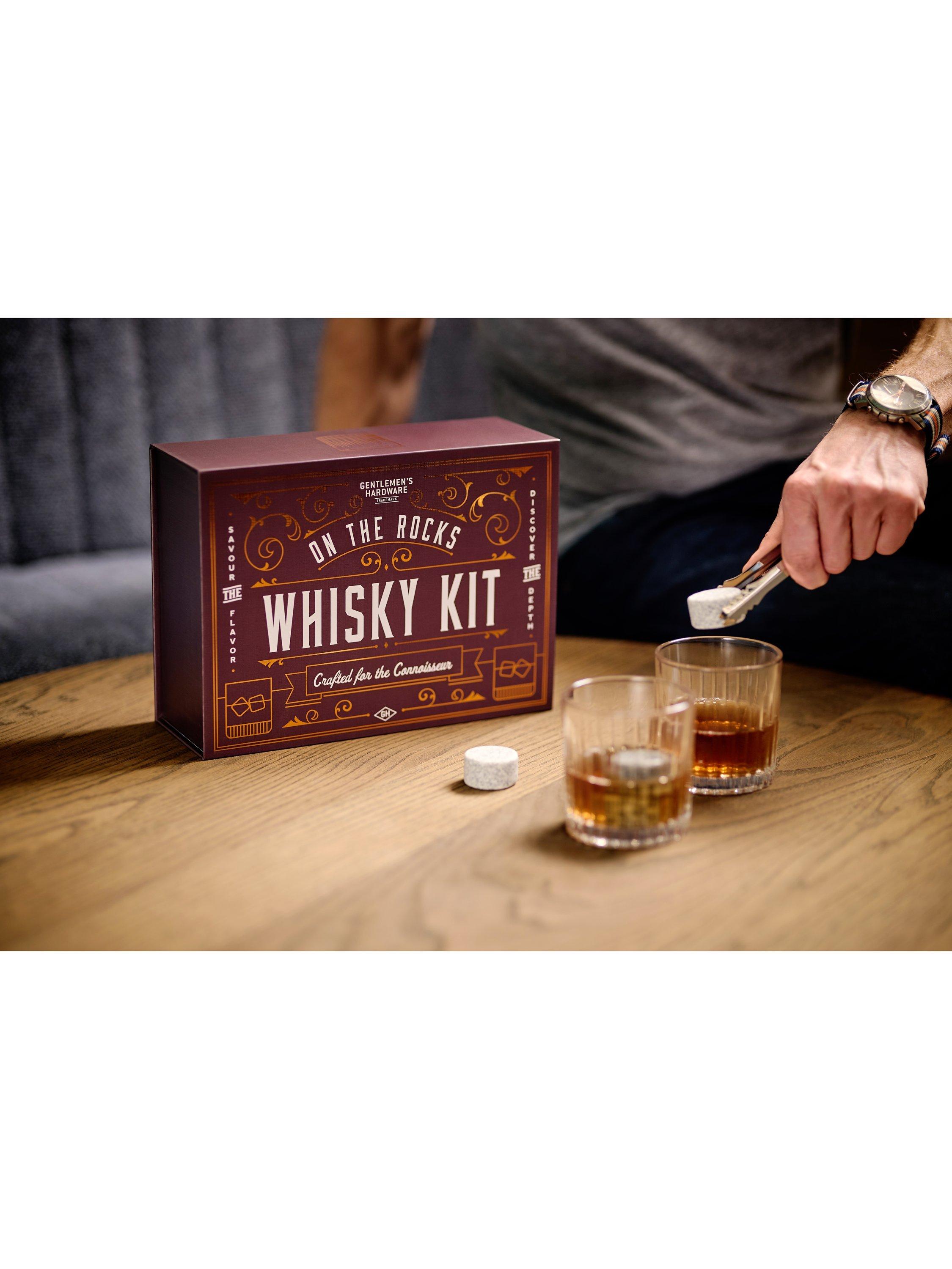 Gentlemen's Hardware whisky kit with tumblers and granite stones - British product
