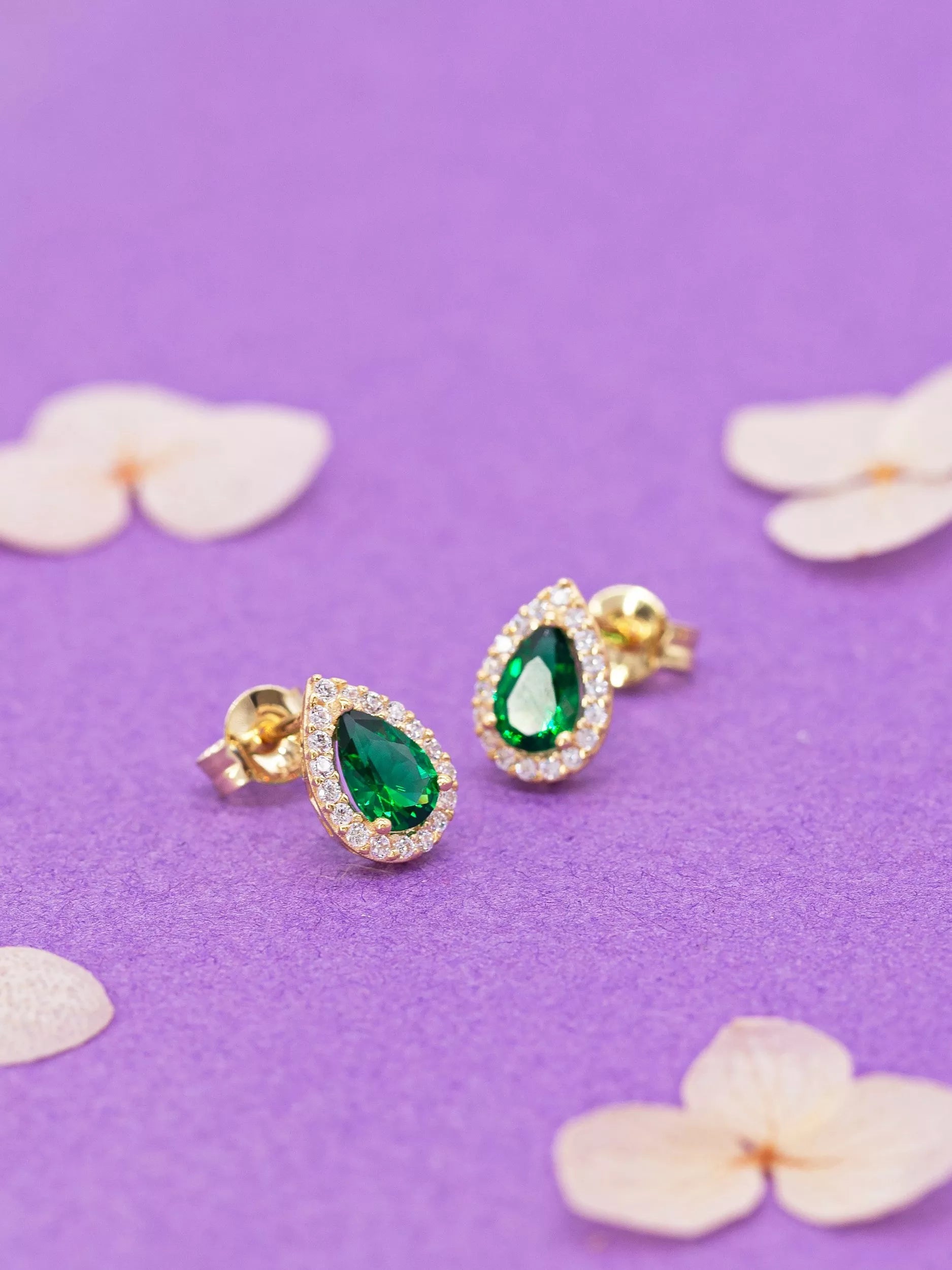 IBB 9ct yellow gold pear stud earrings, UK version
