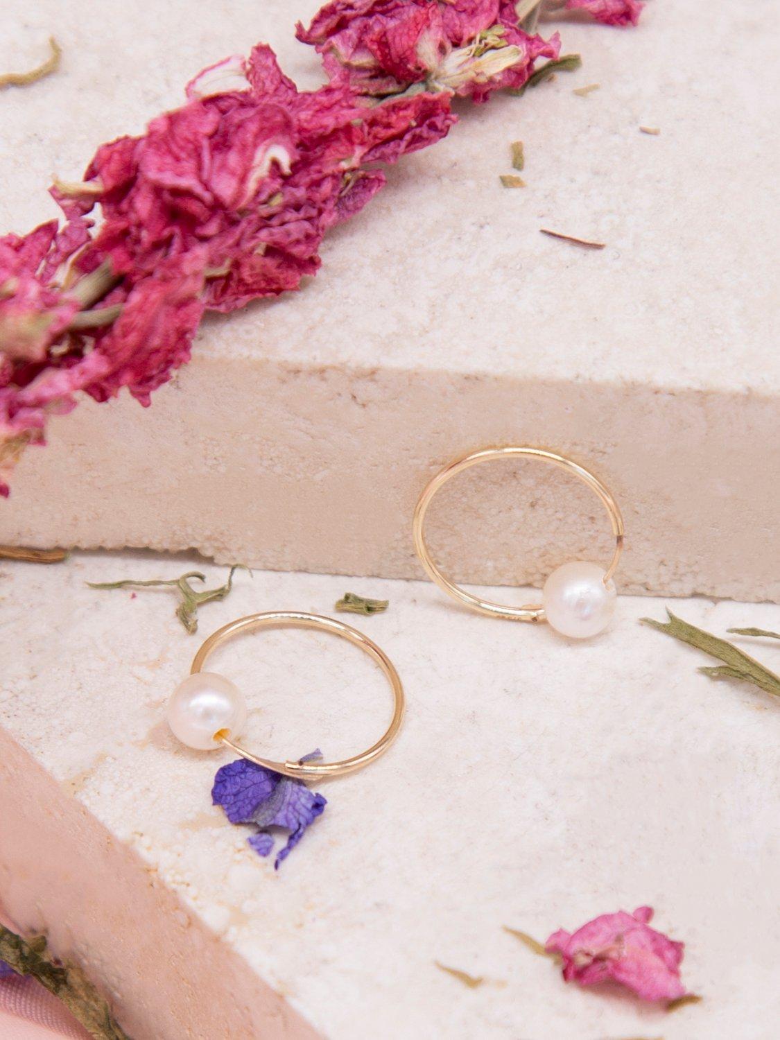 IBB 9ct yellow gold freshwater pearl hoop earrings, UK version