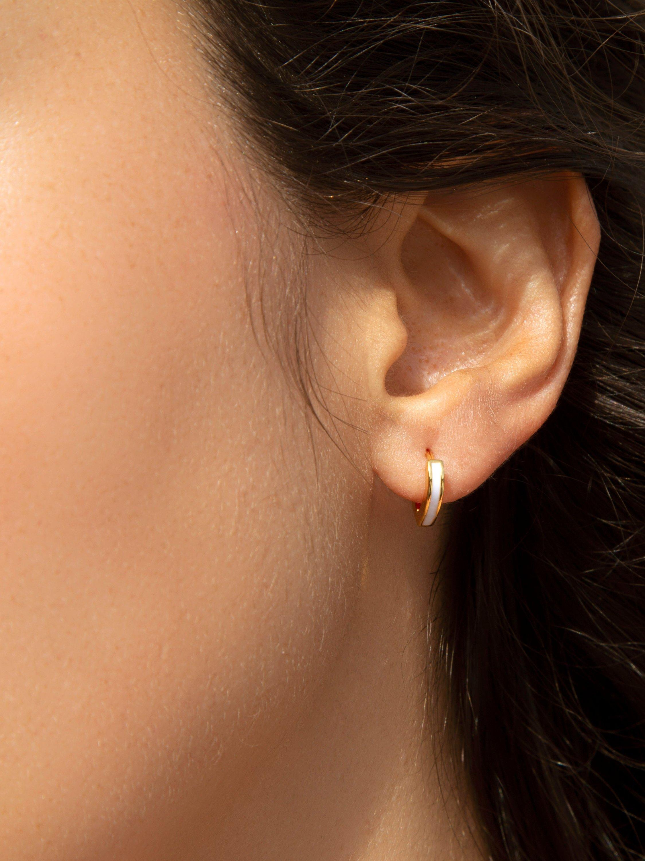 IBB gold-plated sterling silver V-shape huggie earrings, UK version