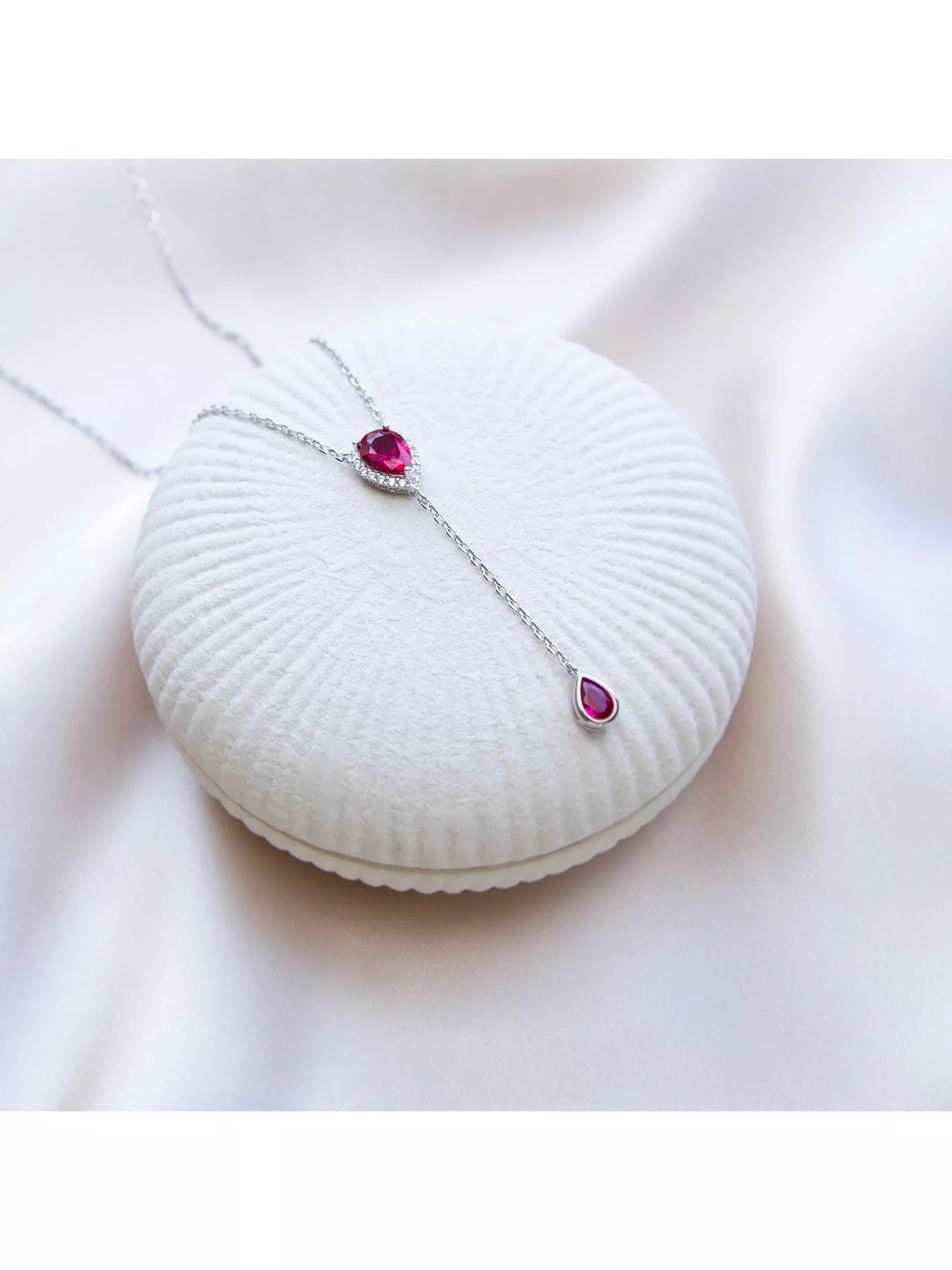 IBB teardrop lariat necklace with cubic zirconia 38-43cm, imported from the UK