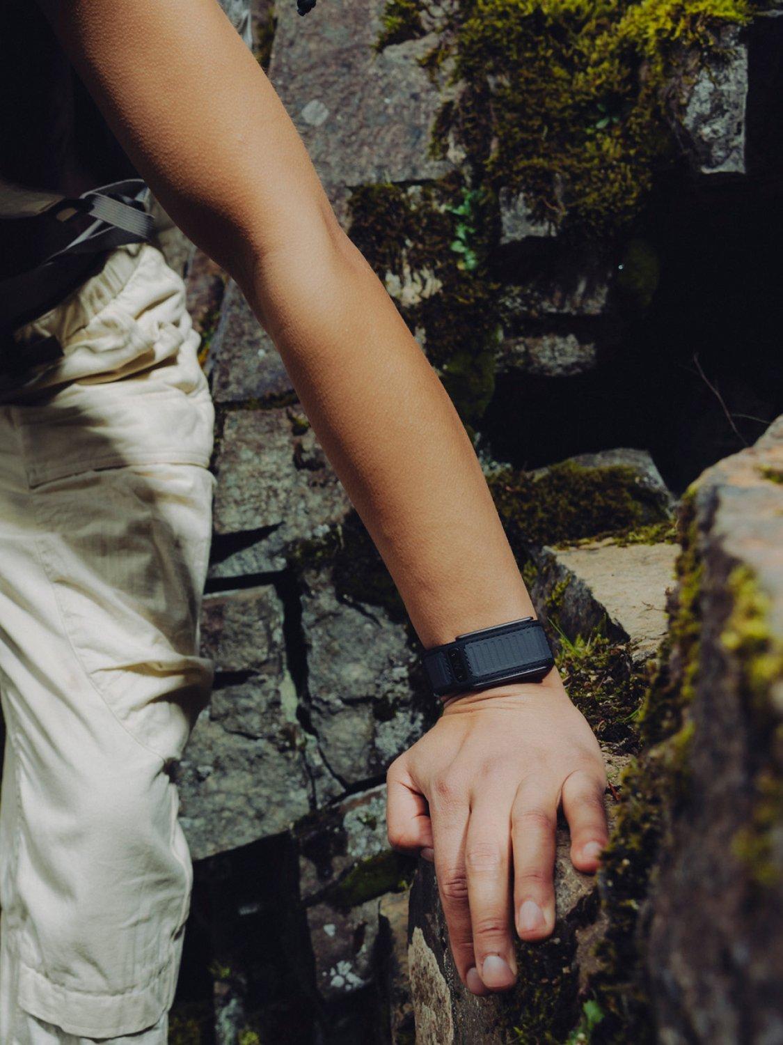 WHOOP Navigator MG Band Strap Ridgeline, imported from the UK