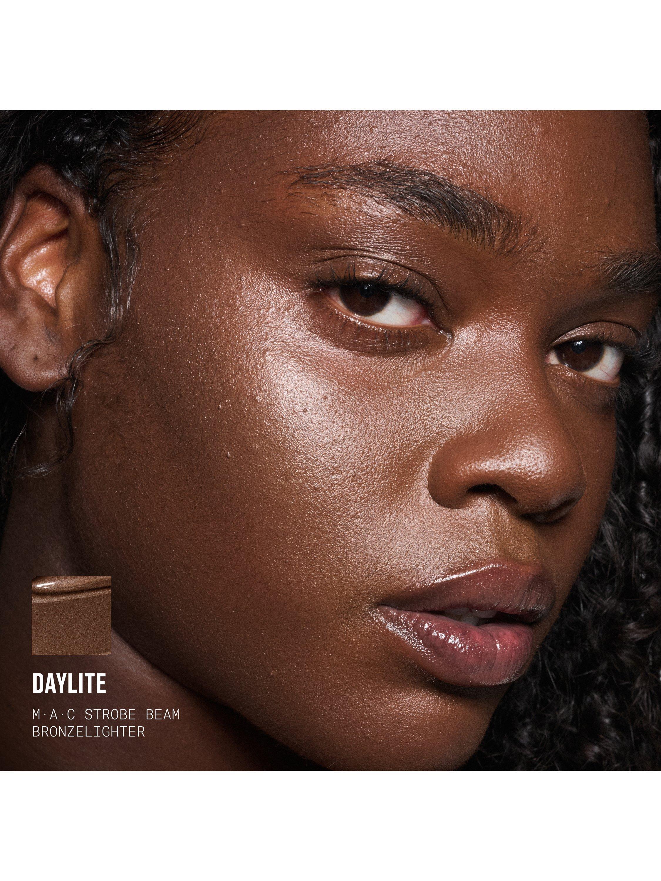 MAC Strobe Beam liquid bronzelighter 4.3ml - British product