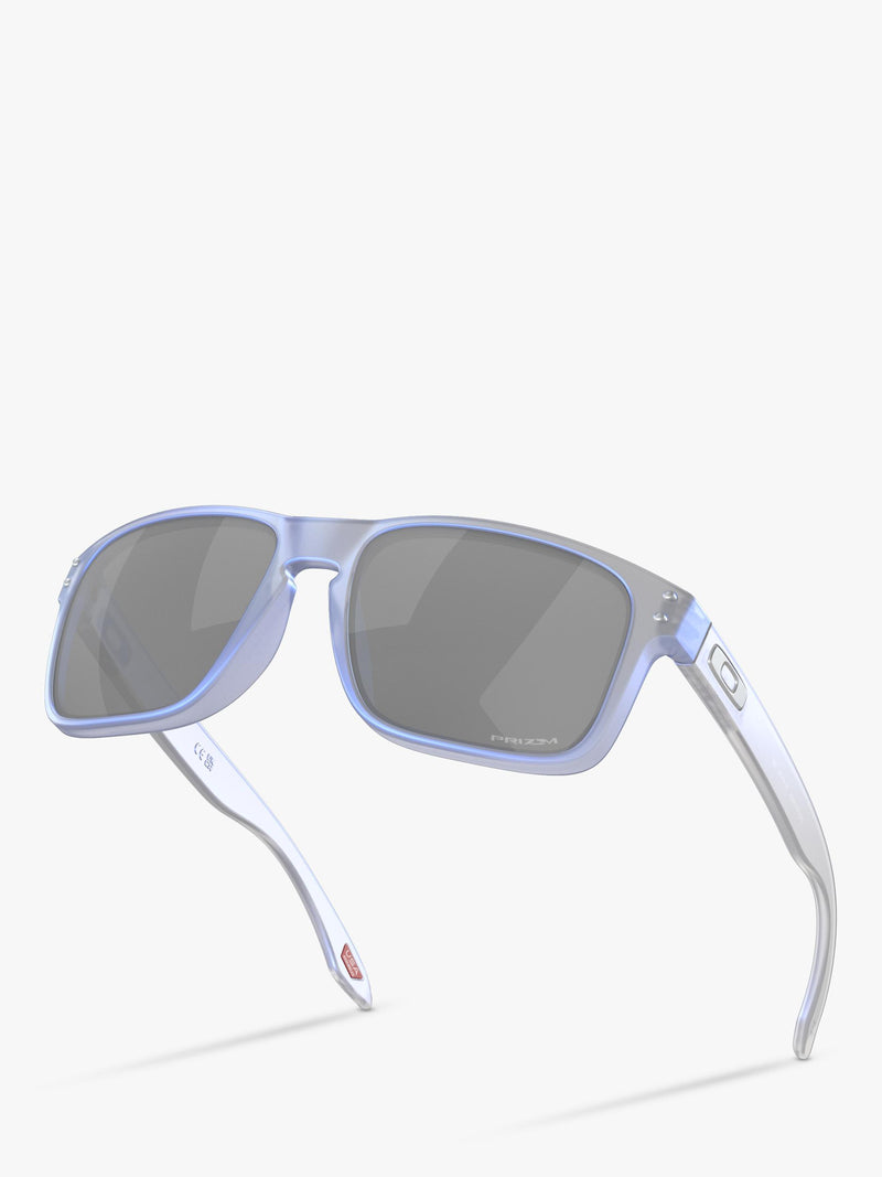 Oakley OO9102 rectangular sunglasses in blue, imported from the UK