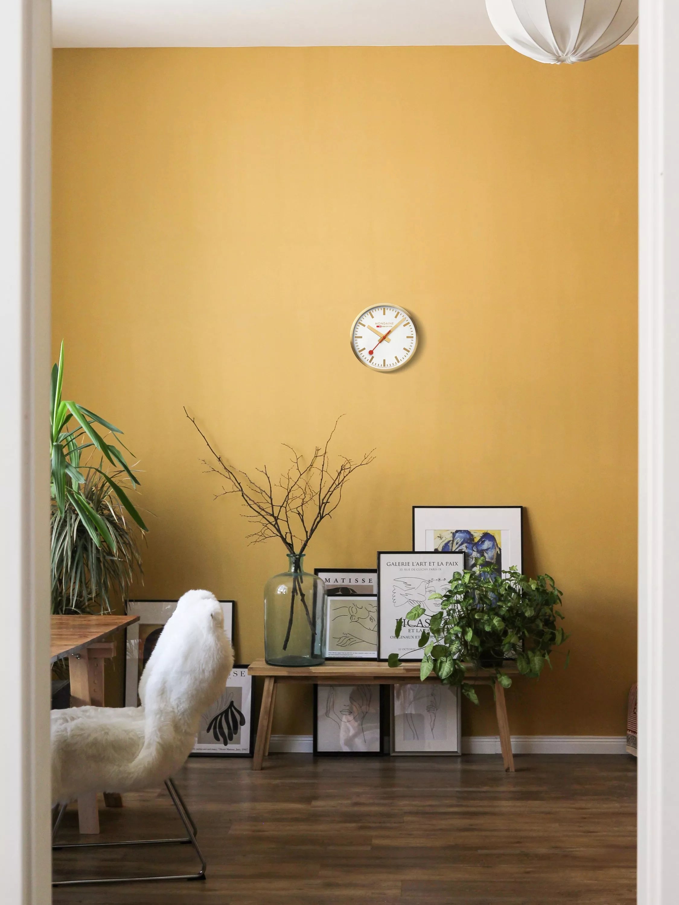 Mondaine Swiss Railways wall clock gold 25cm (British brand)