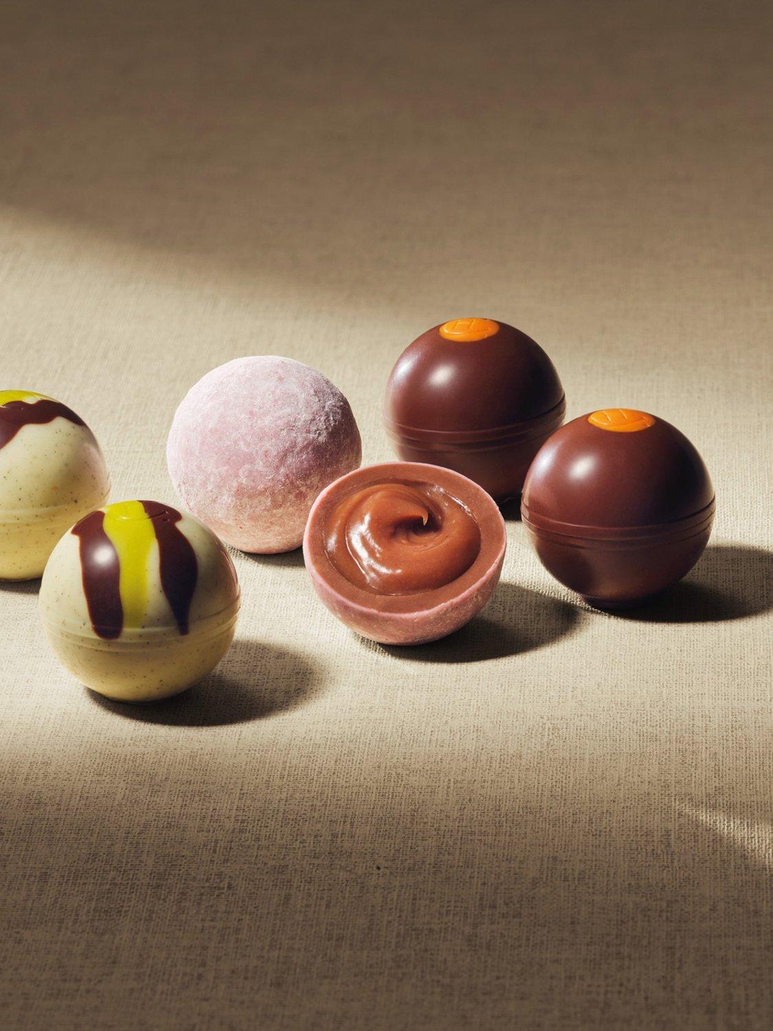 Hotel Chocolat tipsy chocolate box 220g, imported from the UK