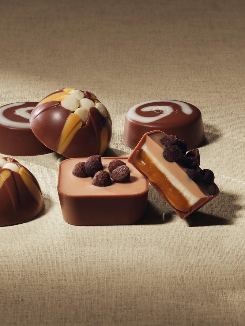 Hotel Chocolat Milk Devotee 9-piece chocolate box, imported from the UK