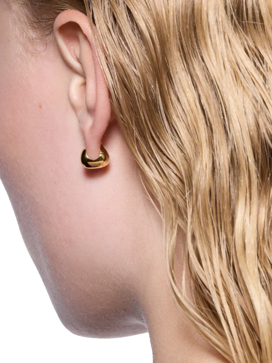 Maria Black Flynn huggie hoop earrings gold 0.90cm, UK version