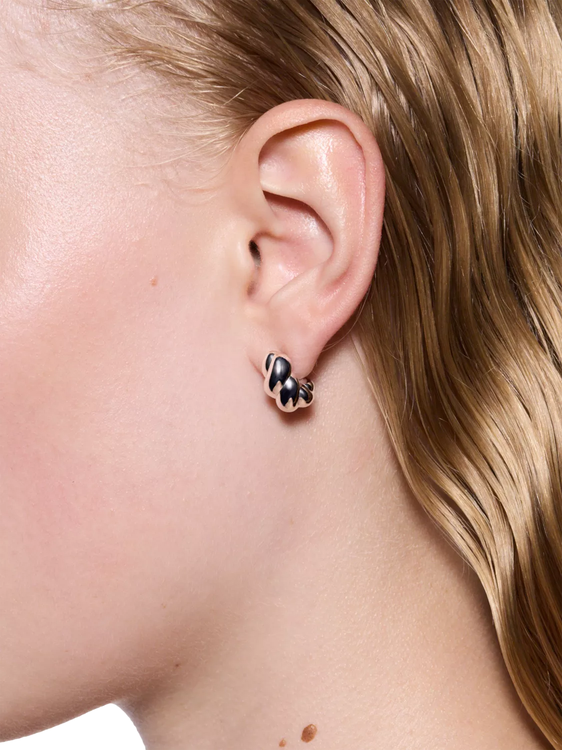 Maria Black small robe stud earrings silver (British brand)