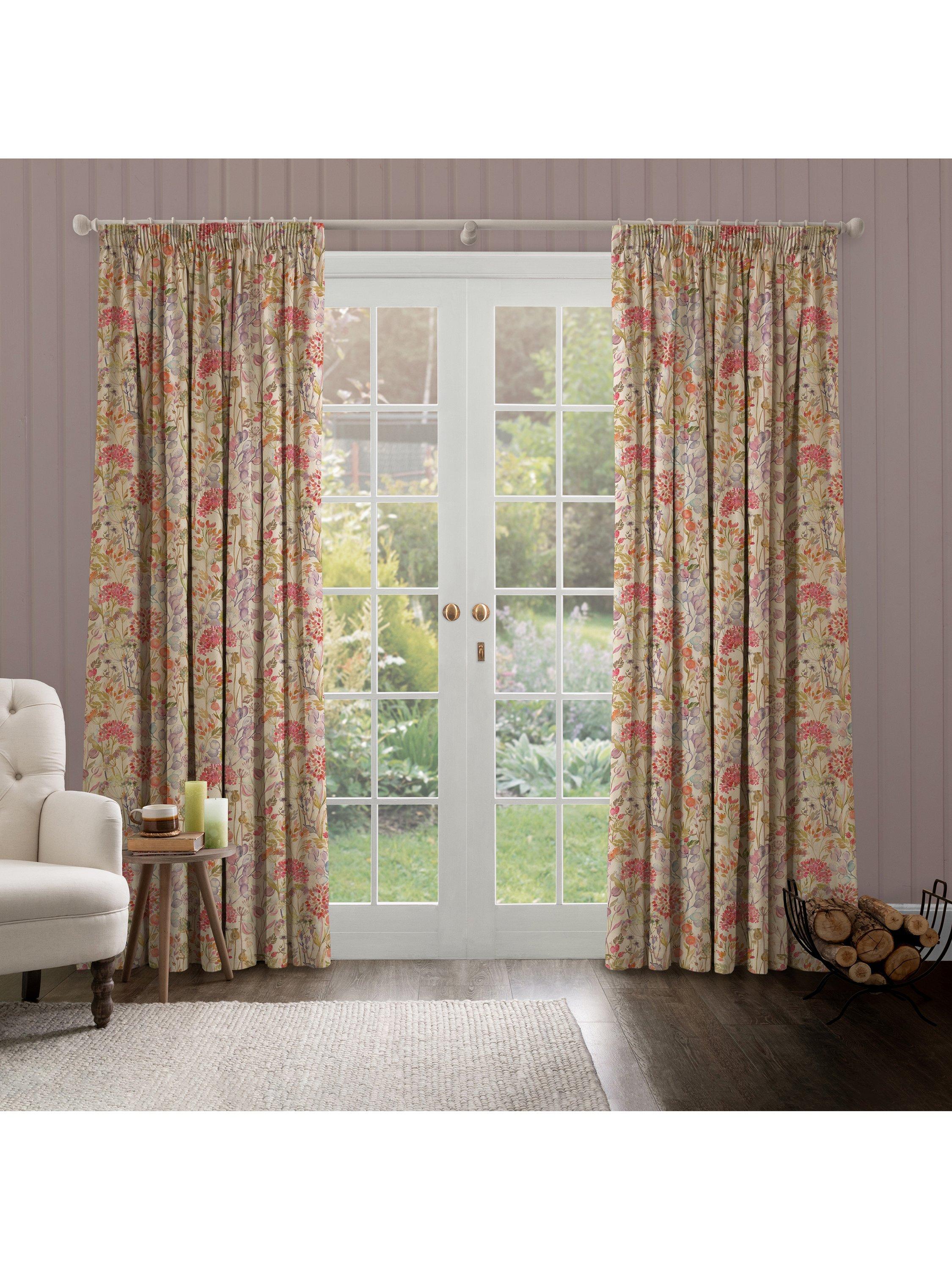Voyage furnishing fabric Hedgerow pattern, imported from the UK