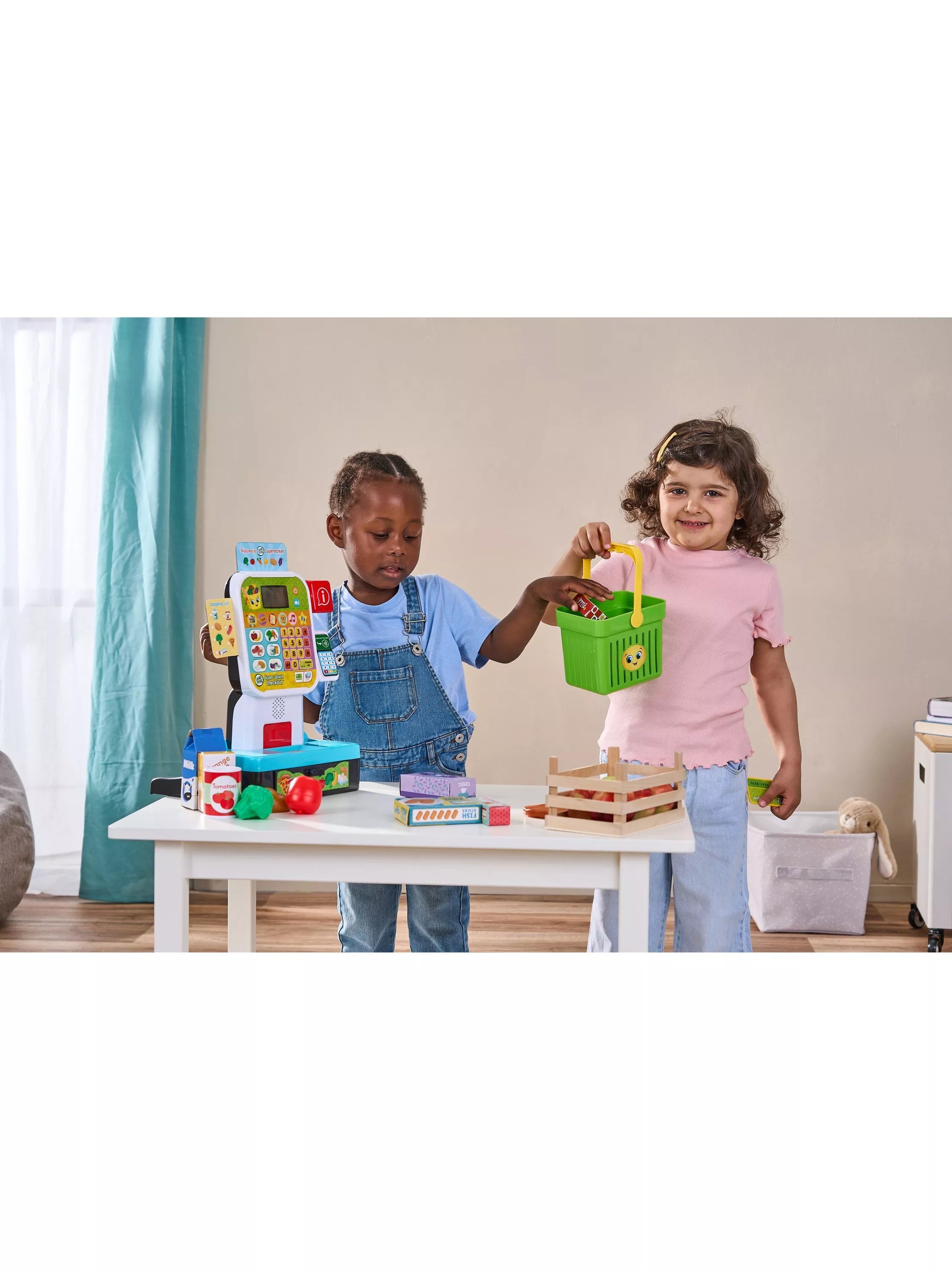 LeapFrog Scan & Learn Checkout Toy pretend play with scanner, imported from the UK