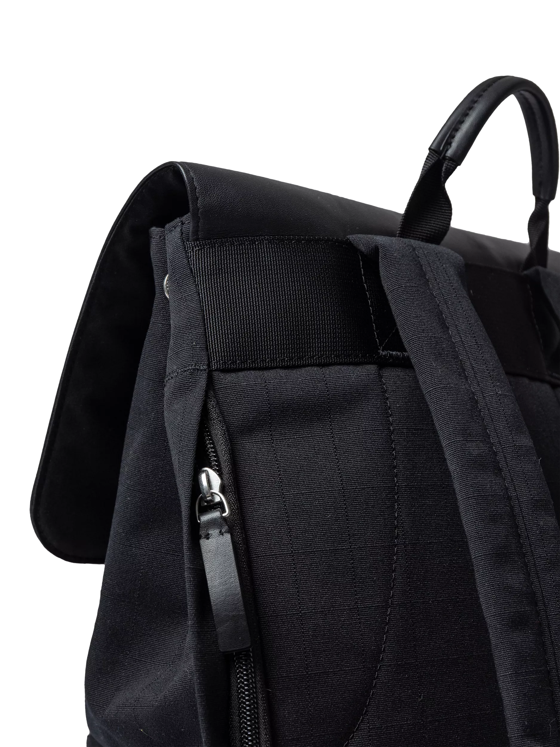 Sandqvist Leather Lid backpack 25L black, UK version
