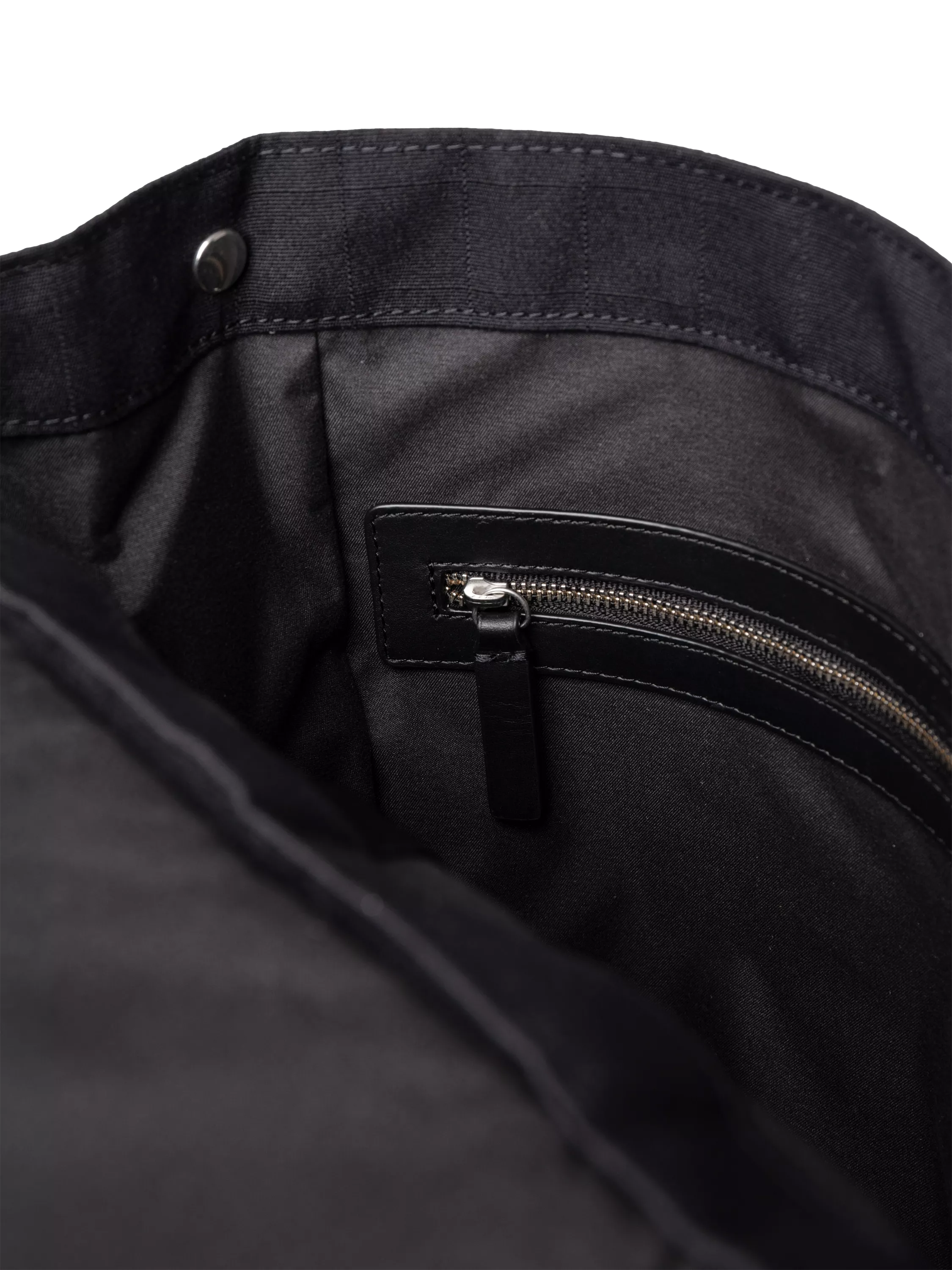 Sandqvist Leather Lid backpack 25L black, UK version