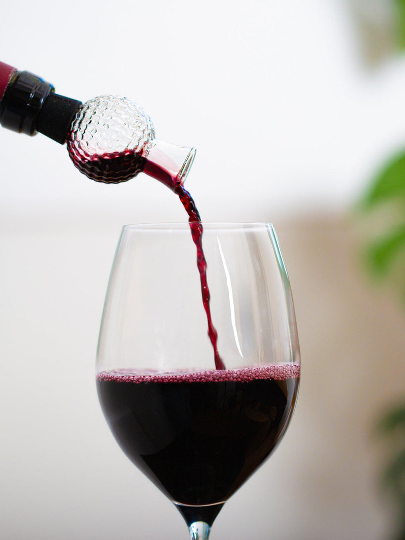 Kikkerland golf wine aerator glass ball with stopper - British product