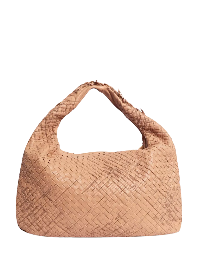 Pre-loved Bottega Veneta salmon leather shoulder bag (British brand)