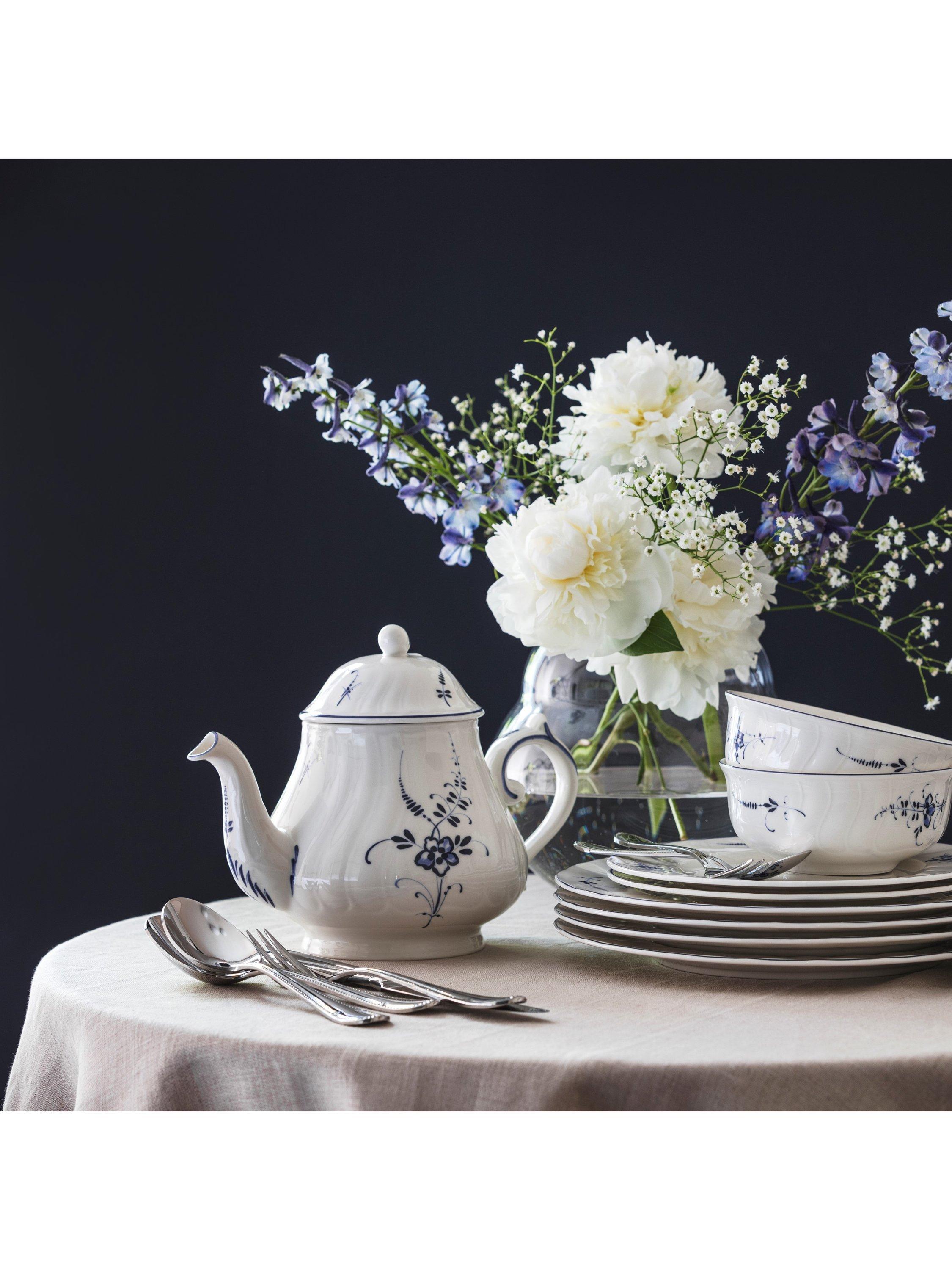 Villeroy & Boch Old Luxembourg teapot blue white 1.13L (British brand)