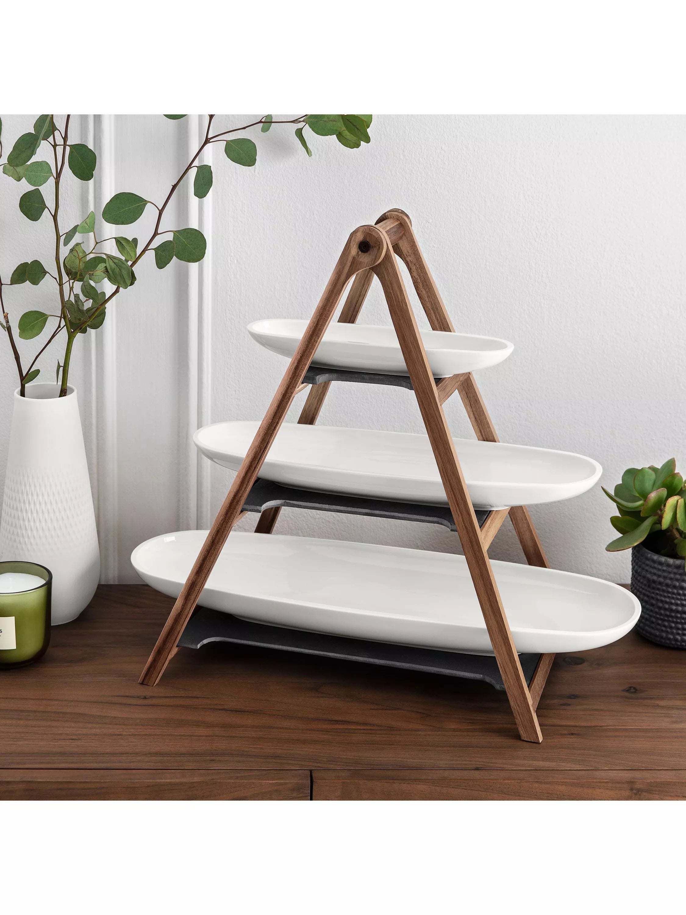 Villeroy & Boch three-tier wooden etagere serving stand, UK version