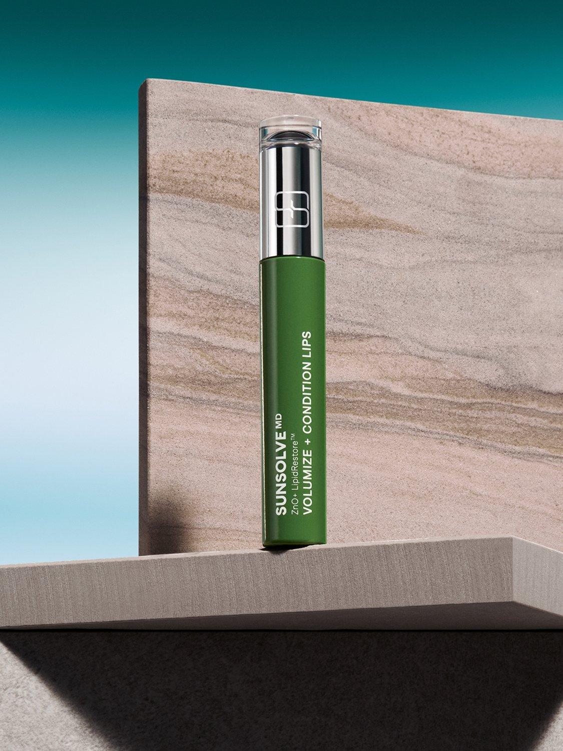 SunsolveMD LipidRestore lip conditioner SPF 40 4.5ml, imported from the UK