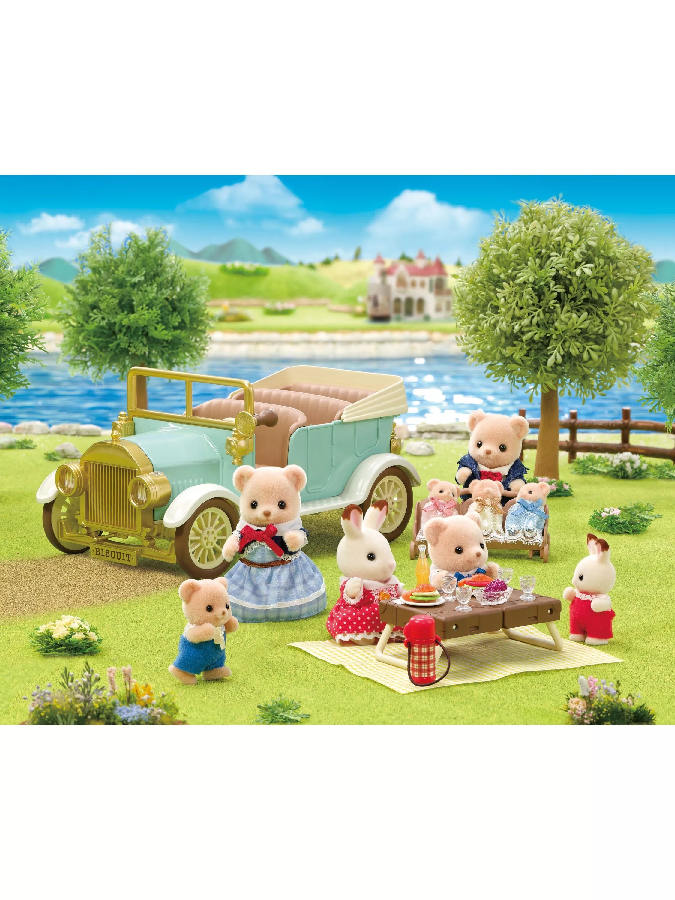 Sylvanian Families Classic Family Car toy vehicle (British brand)