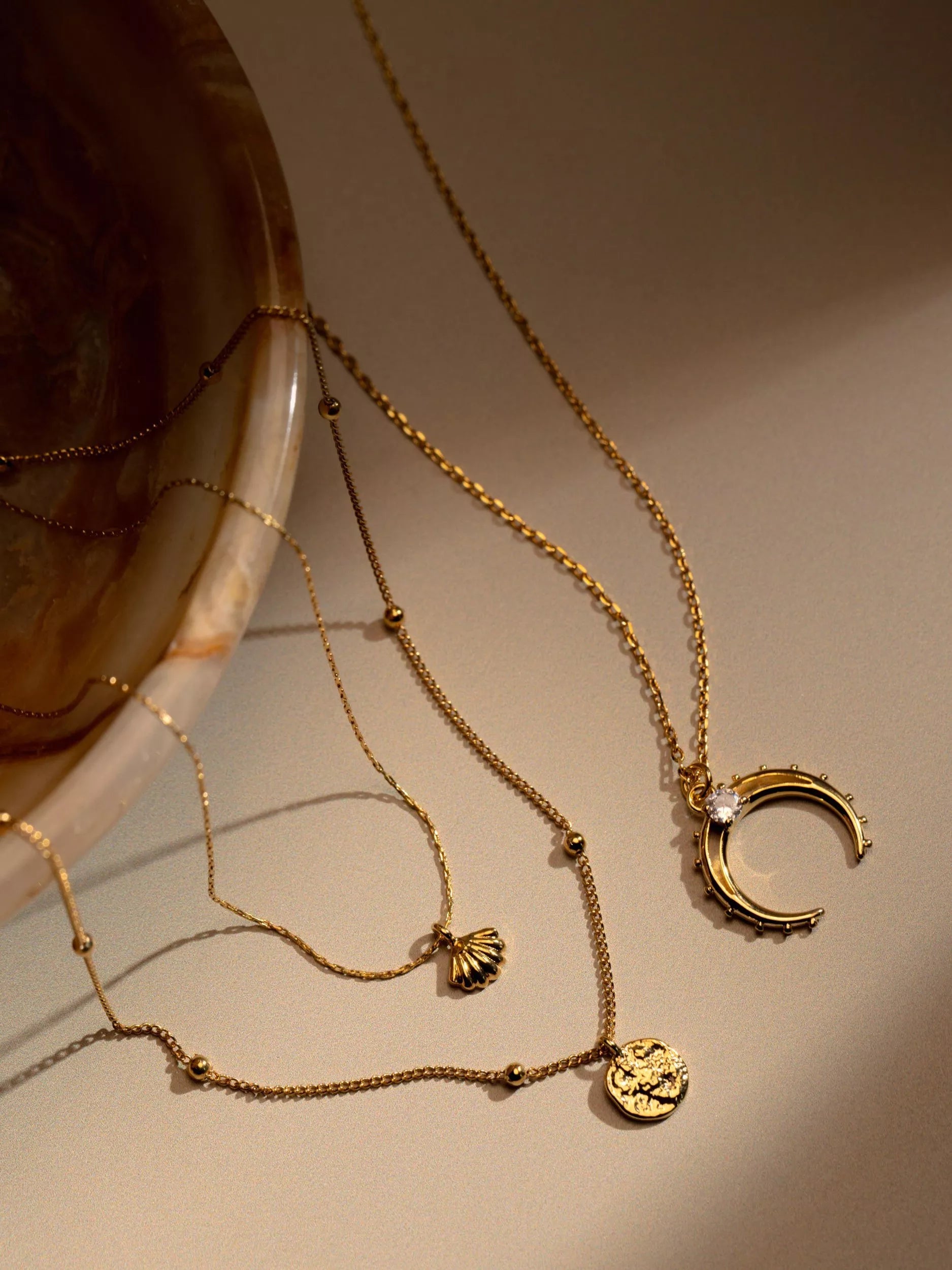 Orelia horseshoe necklace gold pendant cubic zirconia (British brand)
