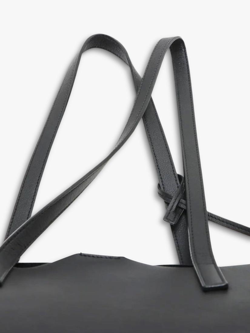 Pre-loved SAINT LAURENT black leather tote bag with gold hardware - British product