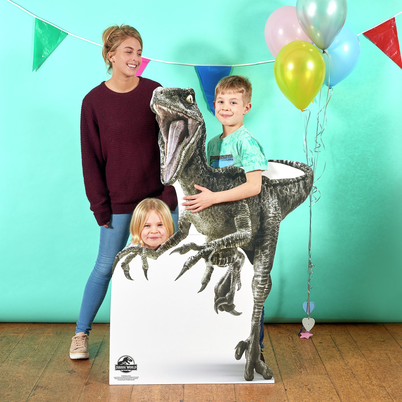 Star Cutouts Jurassic World Raptor Blue cardboard cutout 135x93x15cm (British brand)