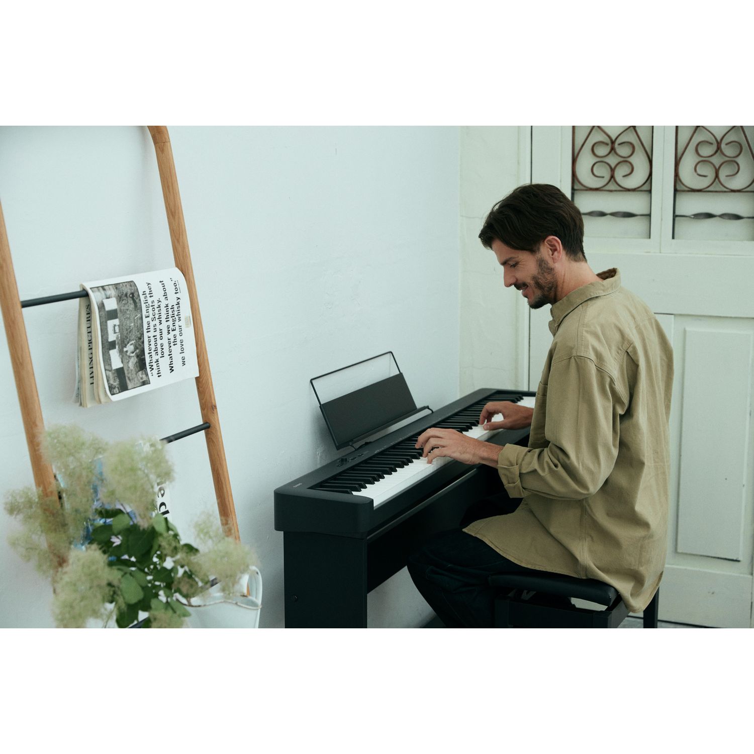Casio CDP-S110BKST digital piano with stand 17.8kg - British product