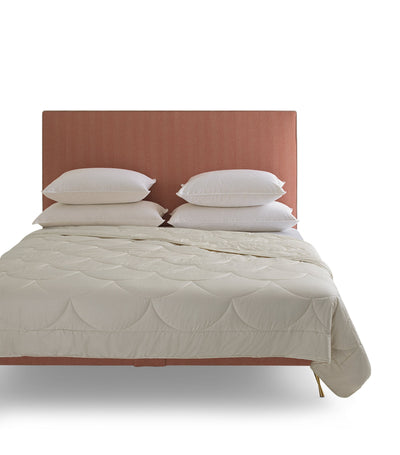 Harrods SAVOIR Super King Silk Duvet 4.5 Tog- Buy online at McGrocer