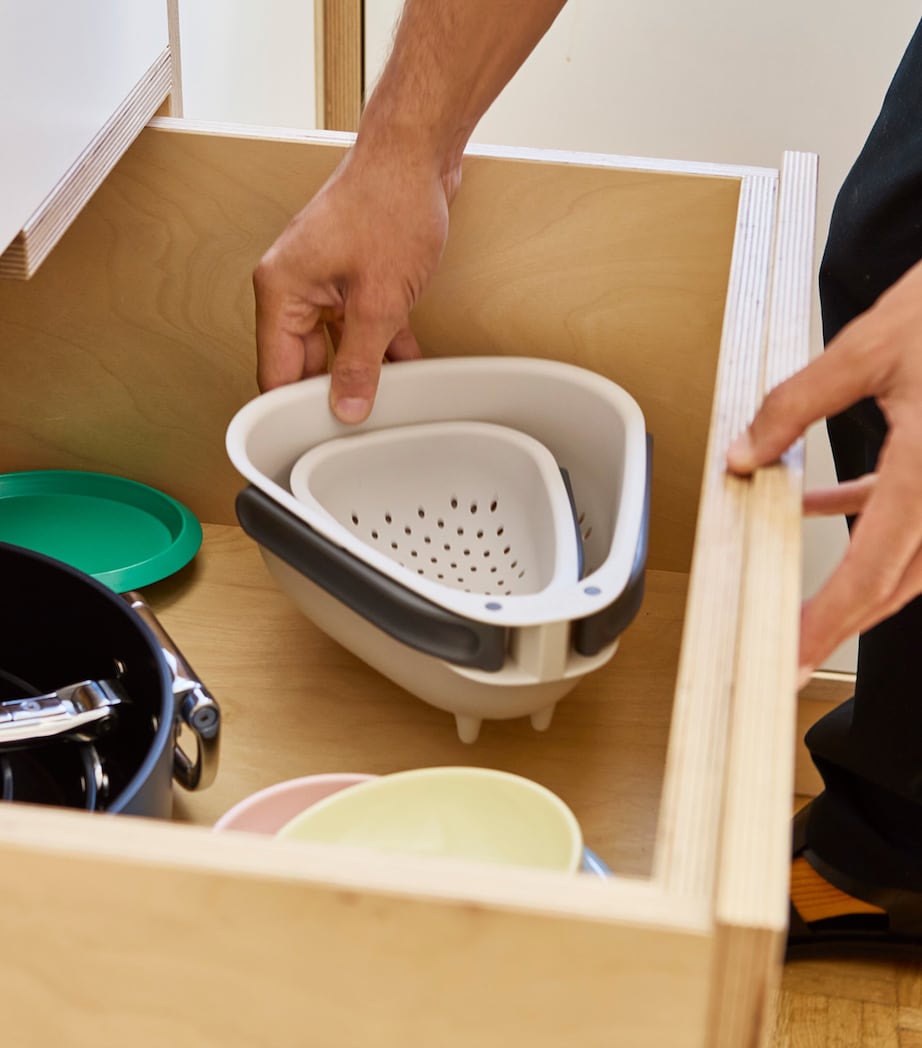 Joseph Joseph mini droplet colander with folding handle, UK version