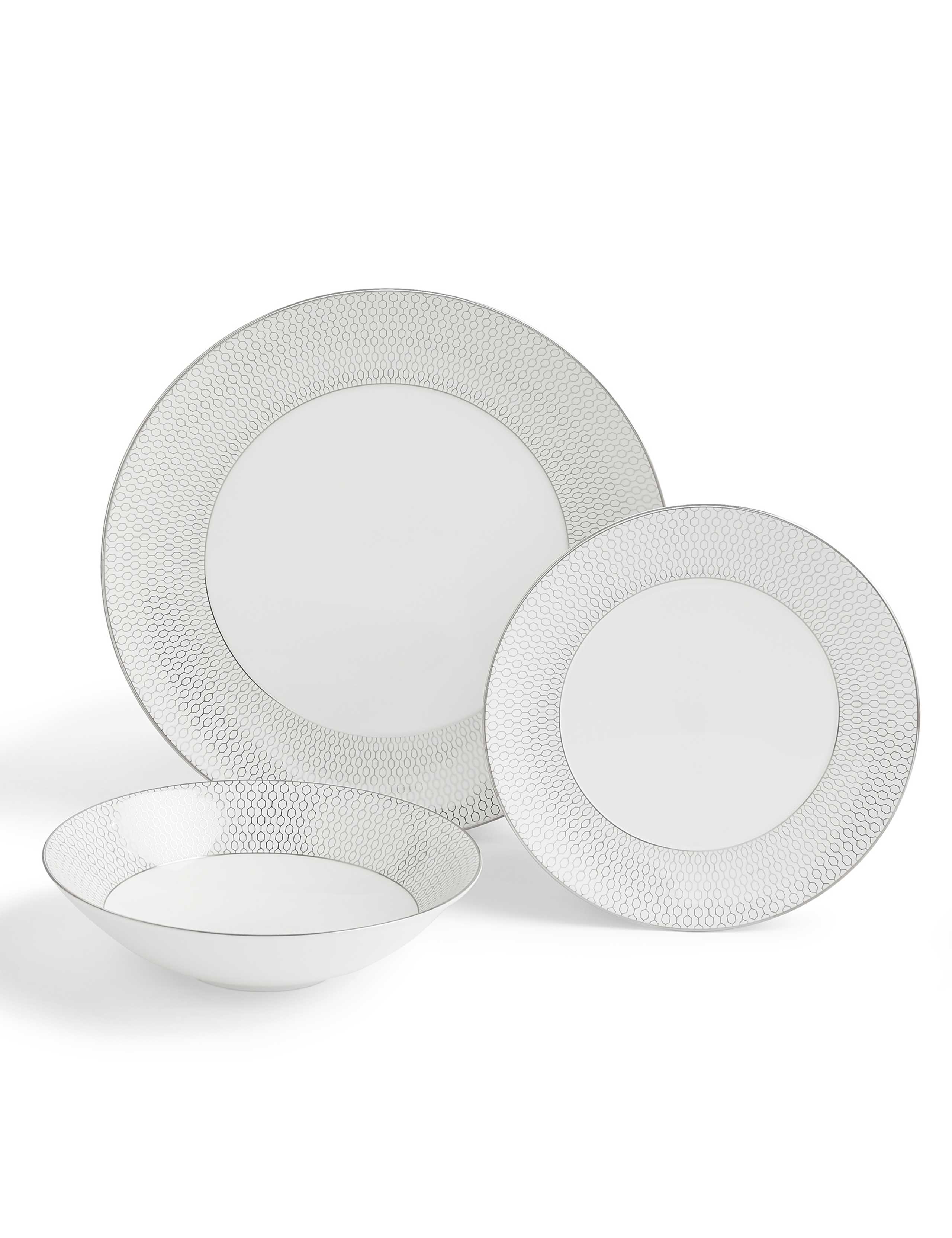 Wedgwood Gio Platinum 12-piece dinner set, UK version