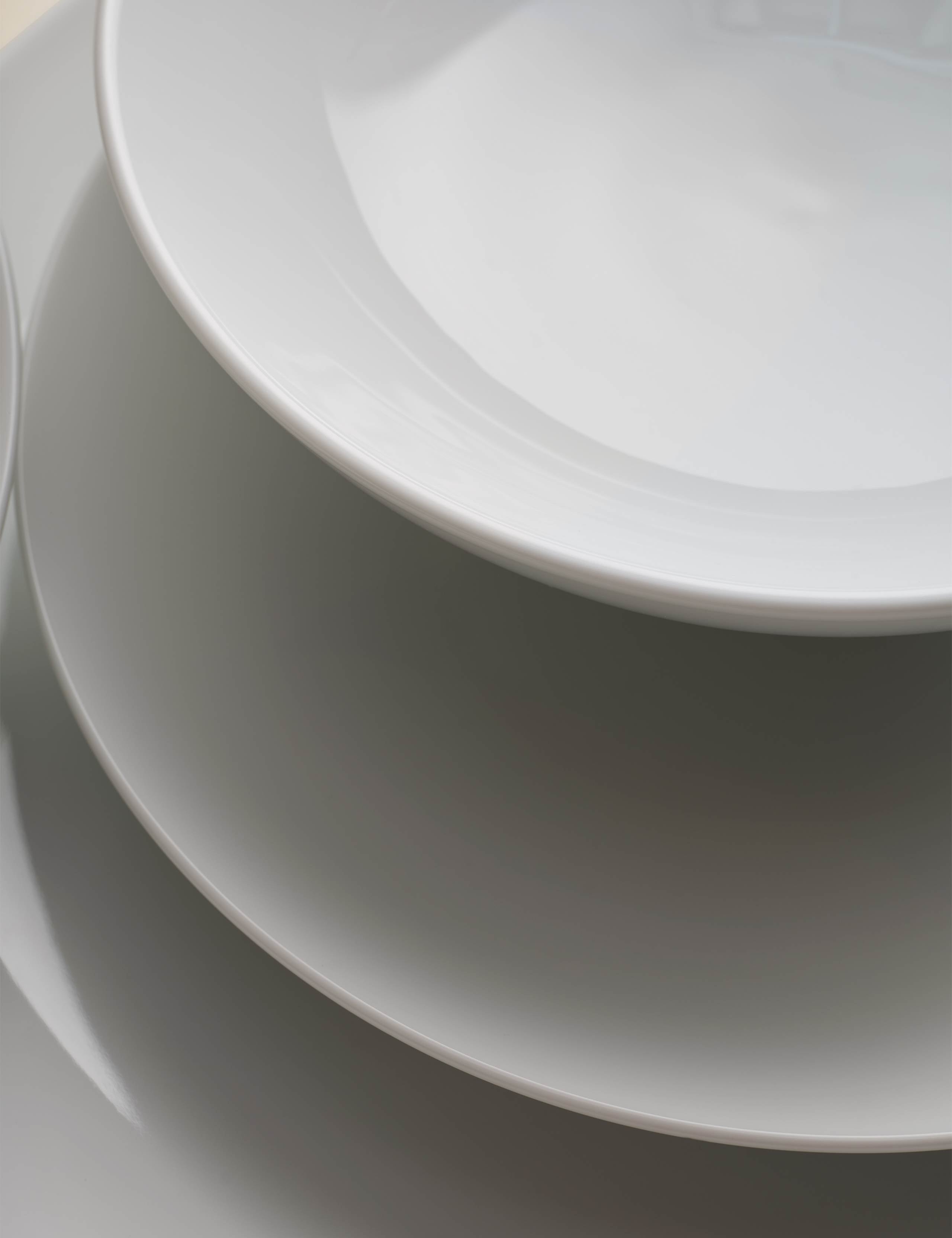 12-piece Maxim Coupe dinner set in ceramic (British brand)