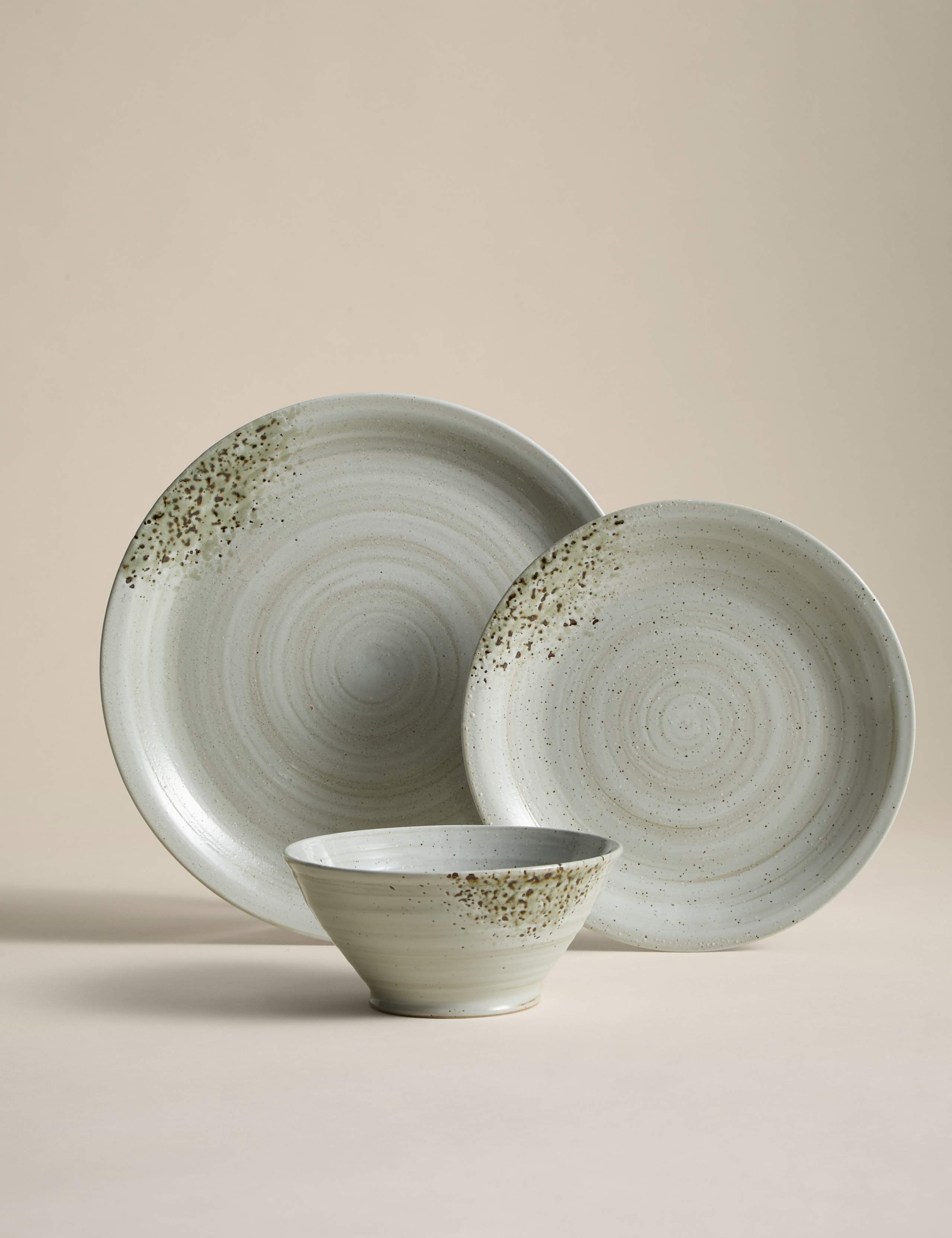 Textured spin dinner set 12 piece stoneware - British product