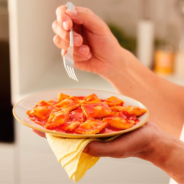 Heinz Beef Ravioli in Tomato Sauce   200g GOODS M&S   