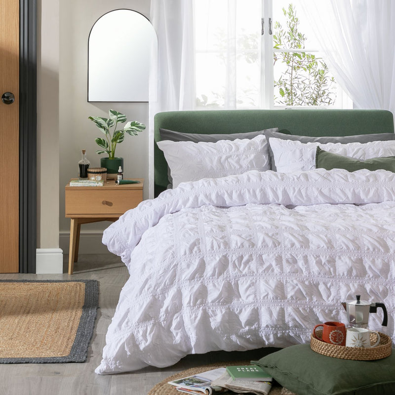 Argos Home Seersucker White Bedding Set for single beds - British product