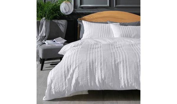 Crinkle White Percale Duvet Cover Set with Two Pillowcases for Super King Bed