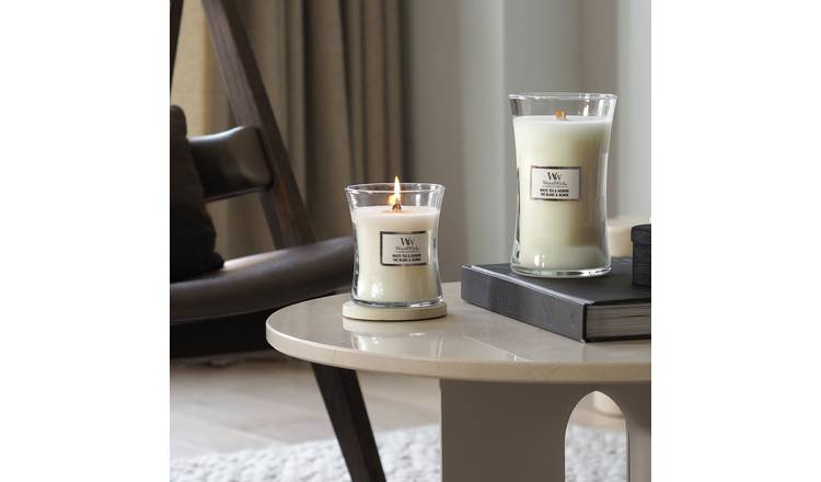 WoodWick medium jar candle White Tea & Jasmine (British brand)