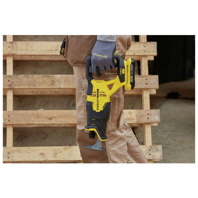 Stanley Fatmax V20 18V reciprocating saw with 2Ah battery (British brand)